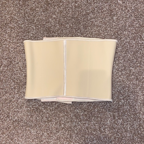 Waist trainer - Picture 3 of 6